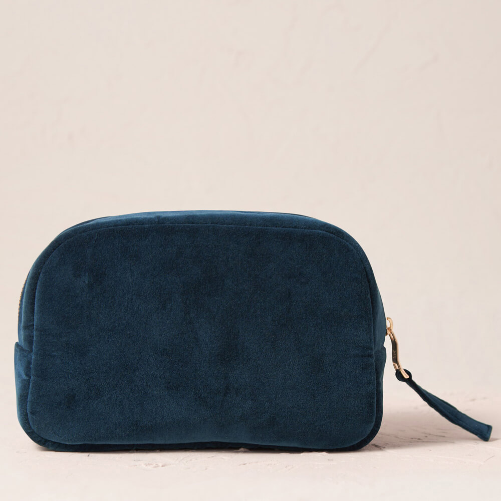 Elizabeth makeup online bag